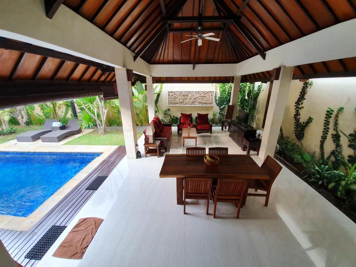 Villa Davenny Seminyak Buitenkant foto