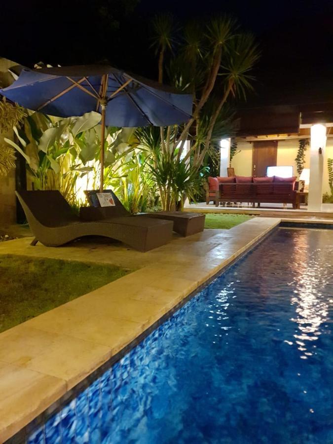 Villa Davenny Seminyak Buitenkant foto
